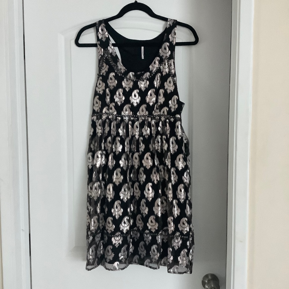 Black and white patterned mini dress size 8